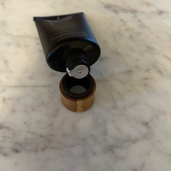 Tarte Amazonian Clay Full Coverage Foundation Spf 15 - Picture 6 of 6